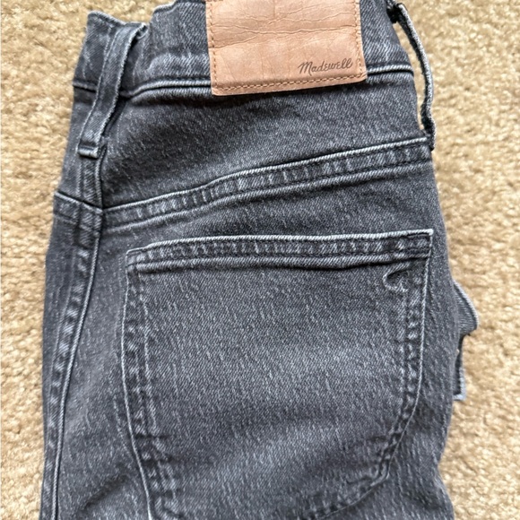 Madewell Denim - Madewell women’s the perfect vintage straight leg black wash sz 25